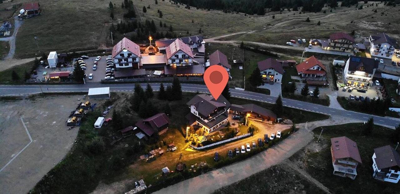 Pensiune & Restaurant Victoria Păltiniş Екстериор снимка