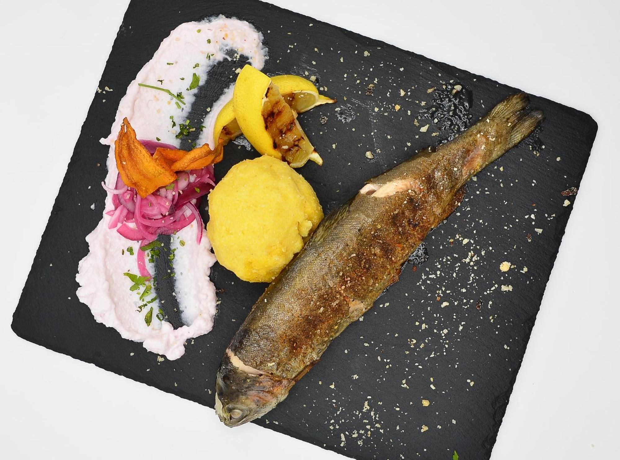 Pensiune & Restaurant Victoria Păltiniş Екстериор снимка