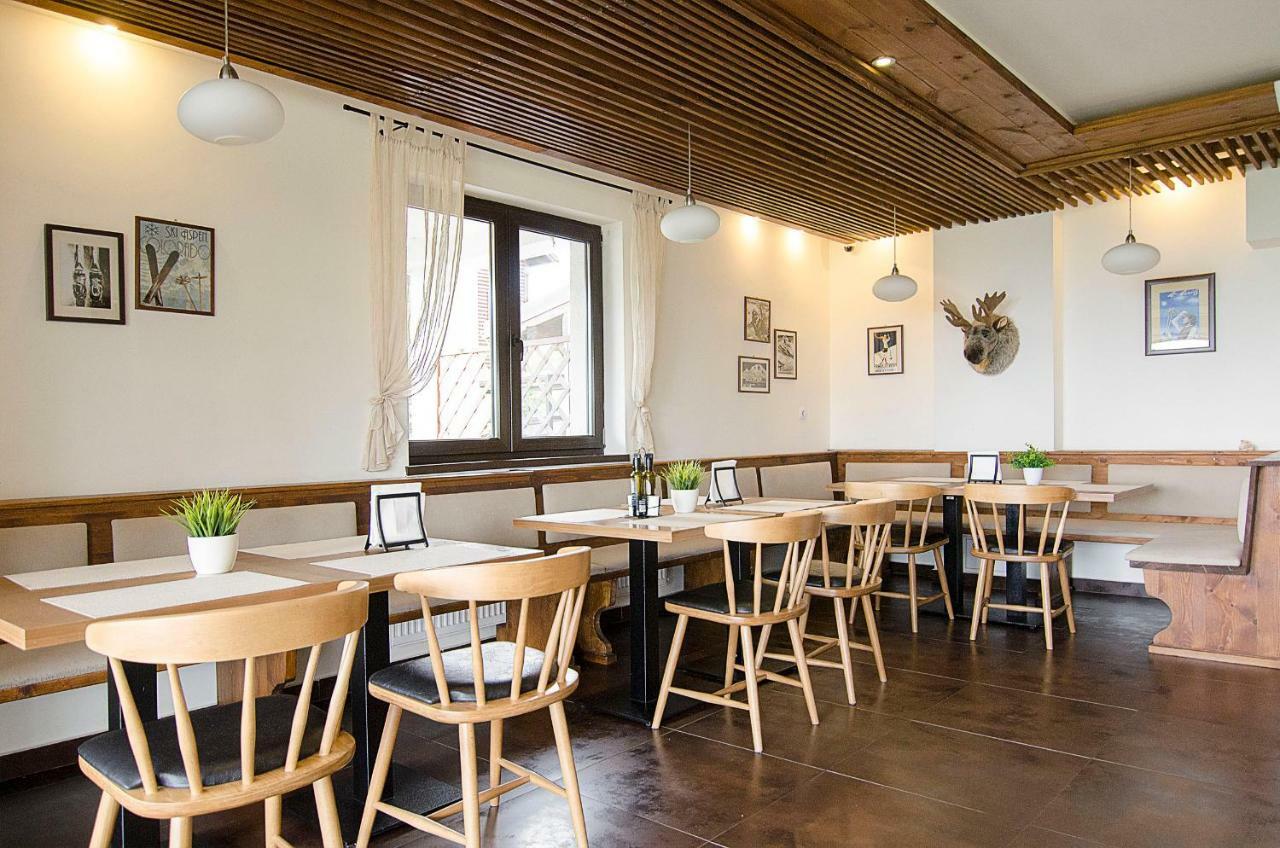 Pensiune & Restaurant Victoria Păltiniş Екстериор снимка